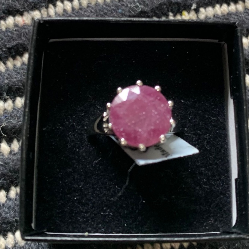 Ratnapuri Ruby Ring